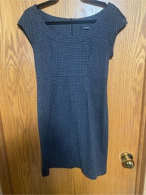 George Black Houndstooth Cap Sleeve Midi Dress